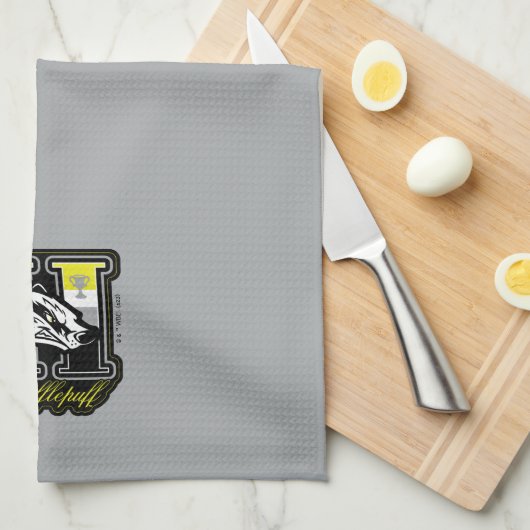 HARRY POTTER™ | HUFFLEPUFF™ Athletic Badge Theedoek (Quarter Fold)