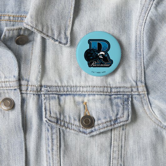 HARRY POTTER™ | RAVENCLAW™ Athletic Badge Ronde Button 5,7 Cm (In situ)