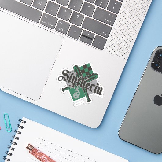 Harry Potter | Slytherin QUIDDITCH™ Crest Sticker (Laptop met iPhone)