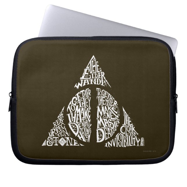 Harry Potter Spreuk | DEATHLY HALLOWS Typografie G Laptop Sleeve (Voorkant)