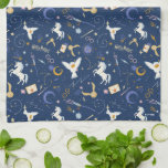 HARRY POTTER™ Summer Solstice Icon Pattern Theedoek<br><div class="desc">Dive into a starry night of wizarding wonder with this enchanting magical icons pattern. Set against a deep midnight-blue background, this all-over print features a delightful mix of floating letters, golden snitches, wands, glasses, constellations, moons, lightning bolts, unicorns, and soaring owls. The celestial details and scattered sparkles create a dreamy,...</div>