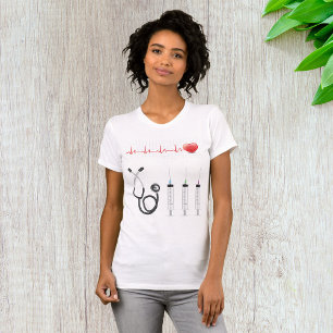 Hart ECG-monitor met stethoscoop en spuiten T-shirt