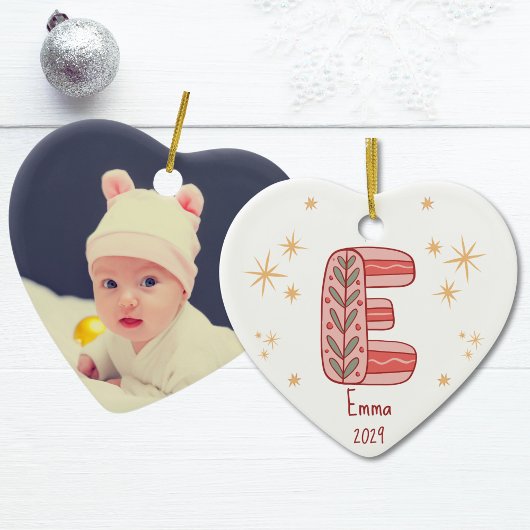 Hart Eerste Kerst Baby Meisje met Initiaal E Keramisch Ornament