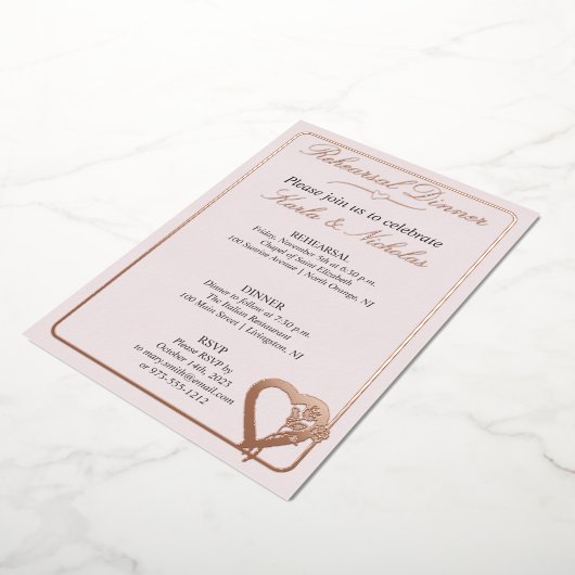 Hart- en Roos-bloemen Folie Uitnodiging (Gedraaid)