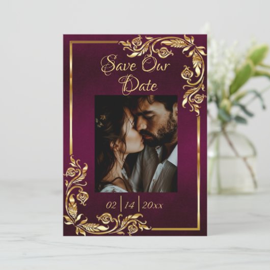 Hart, Foto & Goud Lijst op Donker Paarse Save The Date (Staand voorkant)
