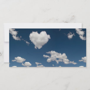 Hart gevormde wolk