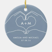 Hart Handen Paar Verloving Pas getrouwd Keramisch Ornament (Achterkant)