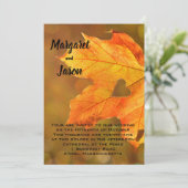 Hart herfst bladval herfst bruiloft uitnodigingen (Staand voorkant)