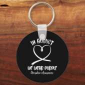 Hart in augustus We Draag Paarse Overdosis Bewustz Sleutelhanger (Voorkant)