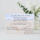 Hart in de ontvangst van zand-strand bruiloft kaart (Staand voorkant)