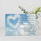 Hart in de wolken, Blue Sky Romantische uitnodigin Kaart (Staand voorkant)