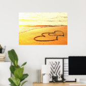 Hart in zand op een zandstrand, romantische foto poster (Thuiskantoor)