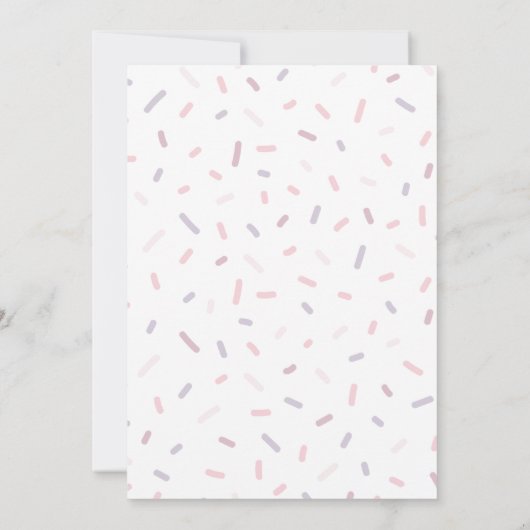 Hart Macaron Verjaardag Nodig Sweet Celebration ui Kaart (Achterkant)