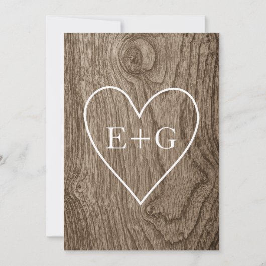 Hart met initialen op houten bruiloft koppels douc kaart (Voorkant)