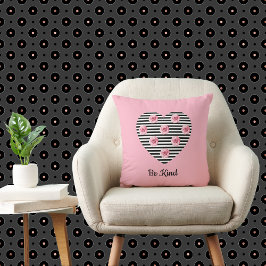 Hart met Romantic Black Striped Rozen op Roze Kussen