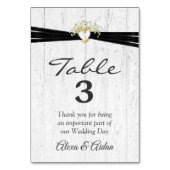 Hart met zwart lint op gewitwasd hout kaart (Voorkant)