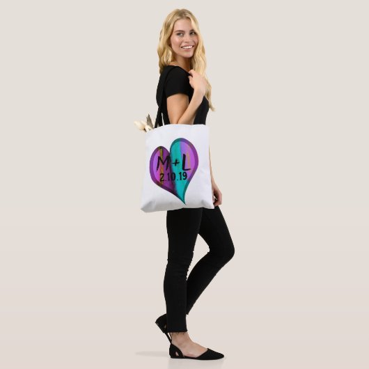 hart-monogram aangepaste gepersonaliseerde tas (Op model)