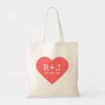 Hart Monogram bruiloft gunst Tote Bag<br><div class="desc">Cute girly bold grafie modern hartvormig ontwerp met de gepersonaliseerde monogram initialen van de bruid en de bruidegom en de aangepaste trouwdatum. Ideaal voor canvas tassen, Valentijnsdag, verjaardagsgeschenk of elke gelegenheid om te trouwen! Klik op de knop "Aanpassen" om uw eigen aangepaste tekst toe te voegen en lettertypen en kleuren...</div>