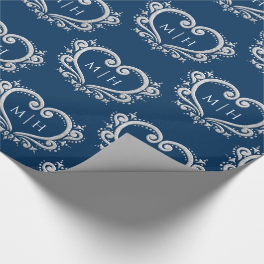 Hart monogram zilver op donkerblauwe bruiloft cadeaupapier (Hoek)