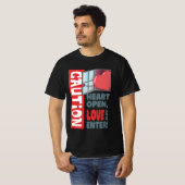 Hart open, liefde mag binnengaan (Valentijnsdag) T-shirt (Voorkant volledig)