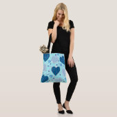 hart tote bag (Op model)