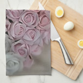 Hart van roze en witte rozen theedoek (Quarter Fold)