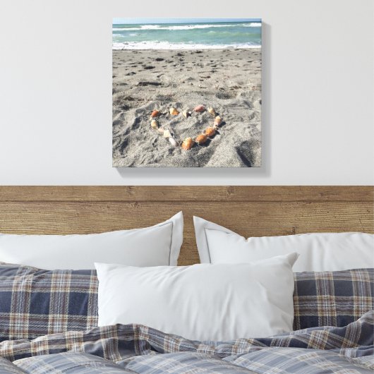 Hart van schelpen canvas afdruk (Insitu (Slaapkamer))