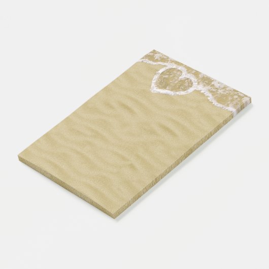 Hart-vormige waterbellen op het strand post-it® notes (Schuin)
