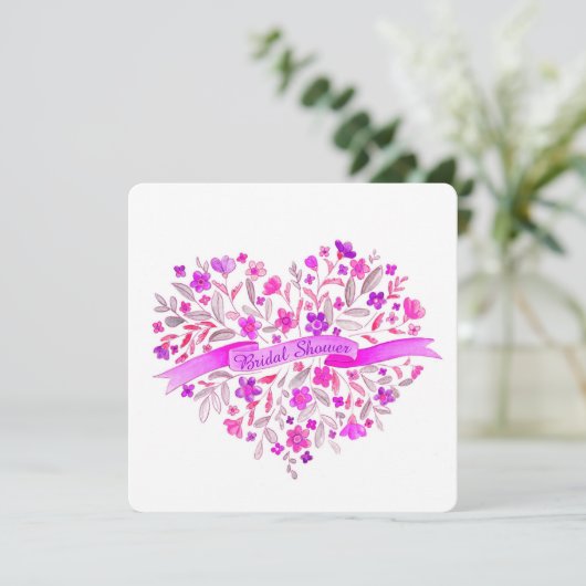 Hartbloem boeket paarse vrijgezellenfeest uitnodig kaart (Staand voorkant)