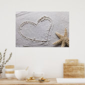 Hartelijk gedraaid in zand bij Beach w Starfish Sj Poster (Keuken)