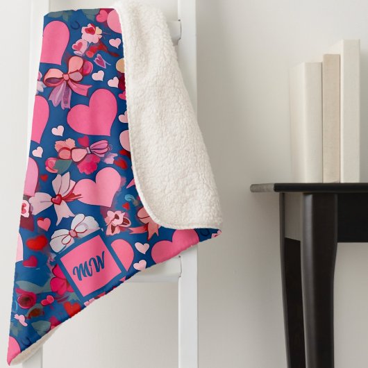 Harten, bogen, bloemaccenten, pasteltekeningen mon sherpa deken