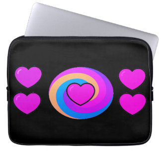 Harten en regenbogen op een zwarte achtergrond laptop sleeve