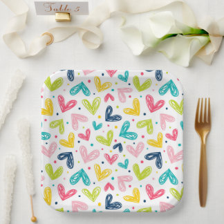 Harten en stippen in doodle stijl papieren bordje