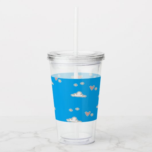 Harten en wolken op blauw acryl drinkbeker (Voorkant)