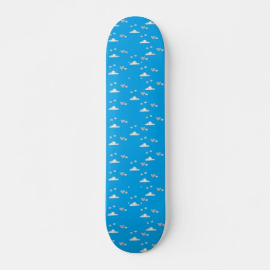 Harten en wolken op blauw persoonlijk skateboard (Voorkant)
