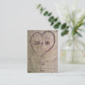 Harten gekaard in bomen, aangepaste Romantische Na Plaatskaartje (Staand voorkant)