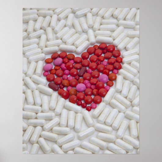Harten gemaakt van rode pillen poster (Voorkant)