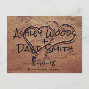 Harten getekend in Zand Sparen het Briefkaart van 