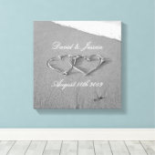 Harten in het zand strand fotografie canvas print (Insitu (Houten vloer))