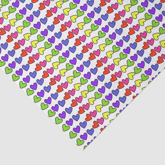 Harten in regenboogkleuren tissuepapier (Detail)