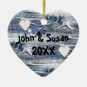 Harten op hout, Seizoengroeten Keramisch Ornament (Voorkant)