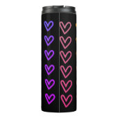 Harten op zwart 18 oz Tumbler Thermosbeker (Achterkant)