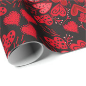 Harten rood en roze op zwarte achtergrond cadeaupapier (Rol Hoek)