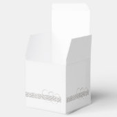 Harten Verweven Bloemengrens Bruiloft Favor Box Bedankdoosjes (Geopend)