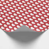 Harten, wit op donkerrood omslagpapier cadeaupapier (Hoek)