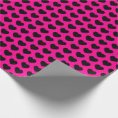 Harten, zwart op warmroze omslagpapier cadeaupapier (Hoek)