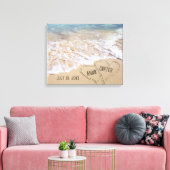 Hartjes op het strand met branding canvas afdruk (Insitu (Woonkamer))