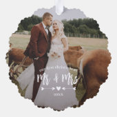 Hartpijlen Eerste Kerstmis Mr. Mrs. Foto Ornament Kaart (Achterkant)