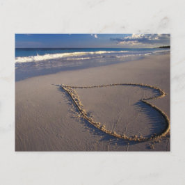 Hartslag getekend op de strand briefkaart