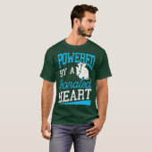 Harttransplantatie aangedreven door een gedoneerd t-shirt (Voorkant volledig)